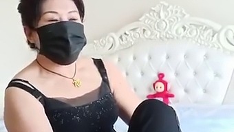 Mature Asian Cougar Seeks Passionate Encounter