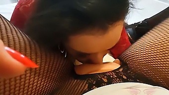 Angel Lima Gives A Blowjob To Cléo Cadillac In Explicit Video